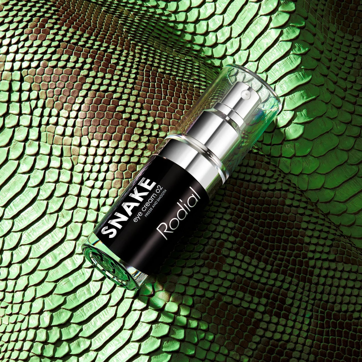 Rodial SNAKE EYE CREAM 02